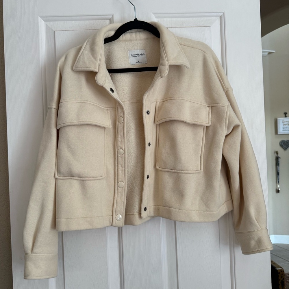 BUTTER YELLOW ABERCROMBIE CROPPED JACKET